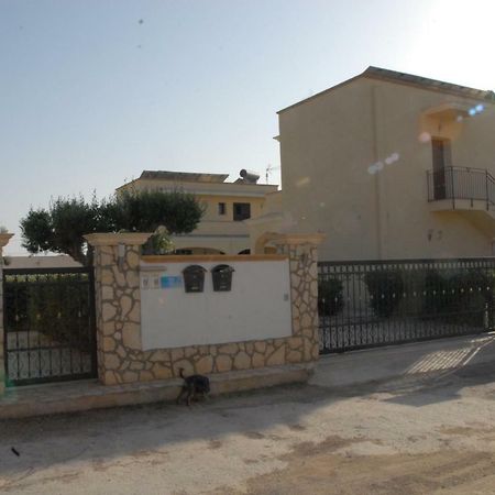Oasi Tortuga Residence Piscina E Barbecue H24 Mazara del Vallo Kültér fotó